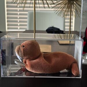 Rare TY Beanie Baby TUSK the Walrus 4076 with 3rd Gen HT and 1st Gen Tush Tag